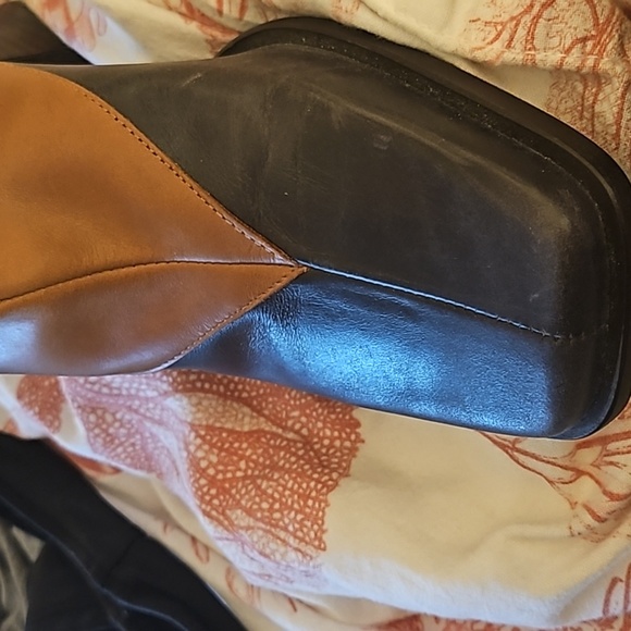 ALOHAS North Vintage Patchwork White and Brown Leather Boots - Picture 5 of 7